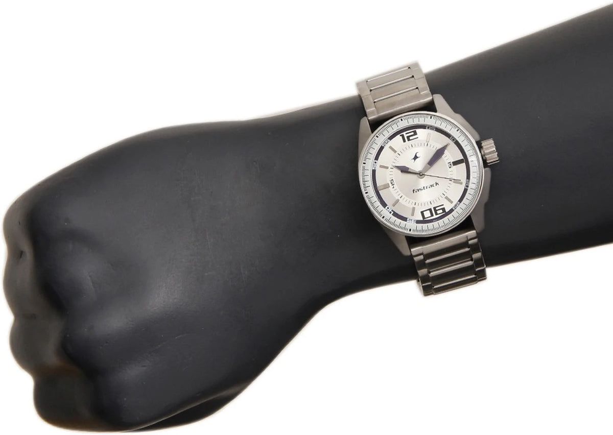 Fastrack Black magic Analog Watch - For Men