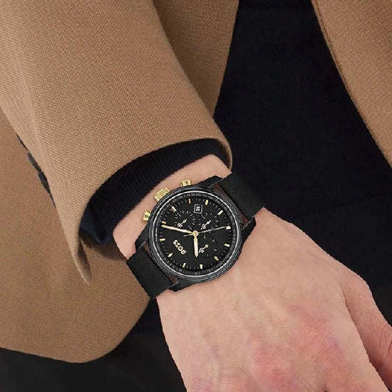 Hugo Boss Trace Leather Analog Men's Watch-Black Dial Black Coloured Strap